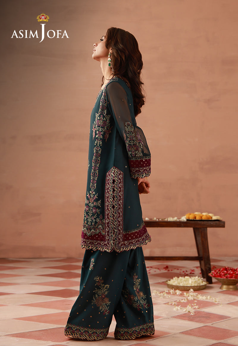Retail Price: 7,499/-PKR