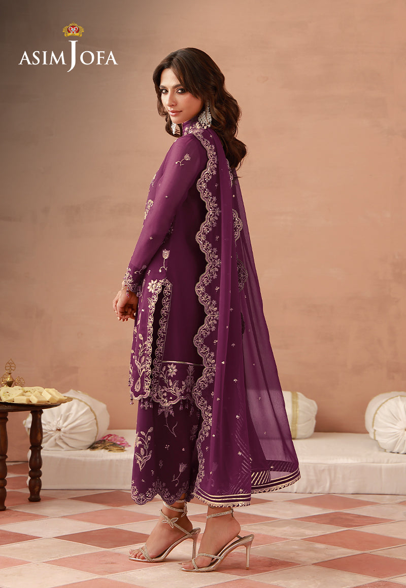 Retail Price: 7,499/-PKR