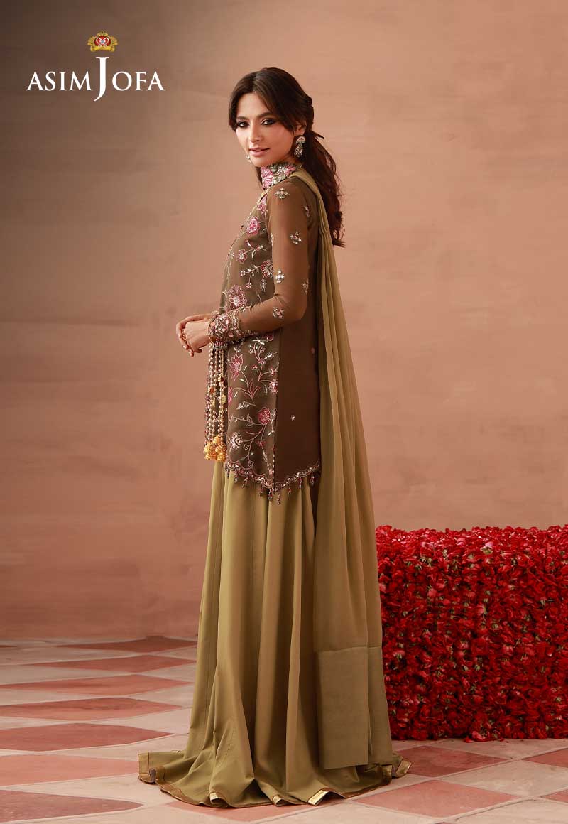 Retail Price: 7,499/-PKR