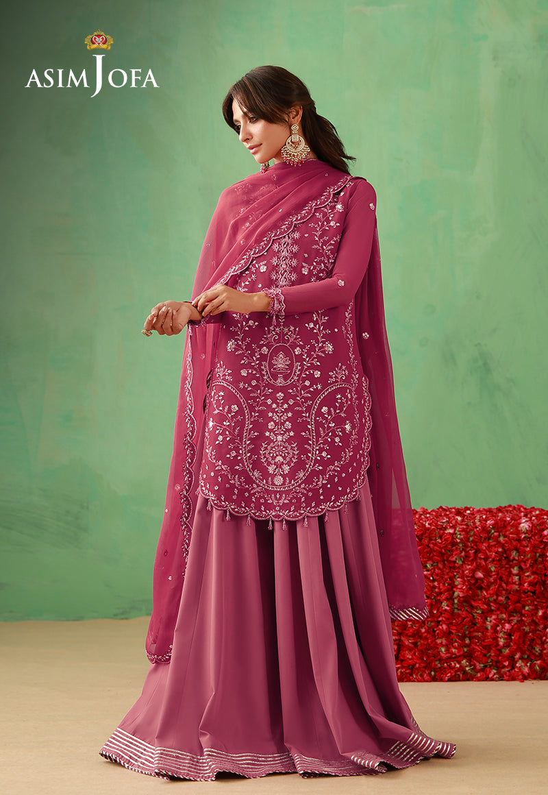 Retail Price: 7,499/-PKR