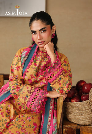 Asim Jofa AJUBC-02 ochre yellow floral printed lawn shirt – seated close-up showing fuchsia cuffs and teal dupatta border